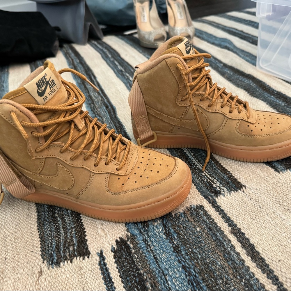 Nike Air Force 1 high top tan cognac brown 6.5